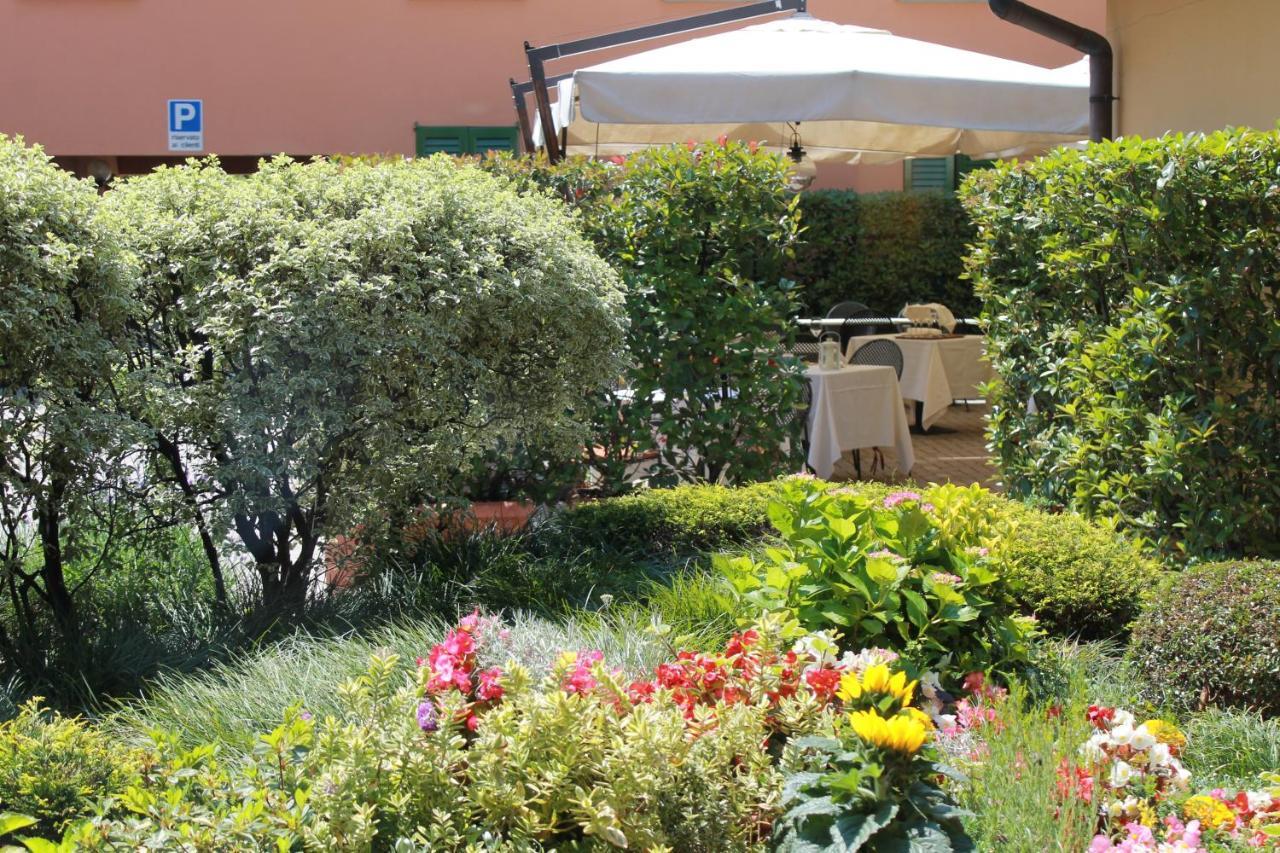 Albergo La Scaletta Cantu Exterior photo